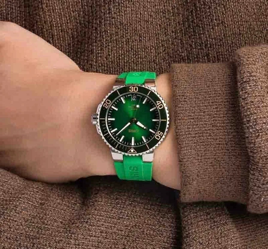 Oris Aquis Date Green Dial Calibre 400 for Men